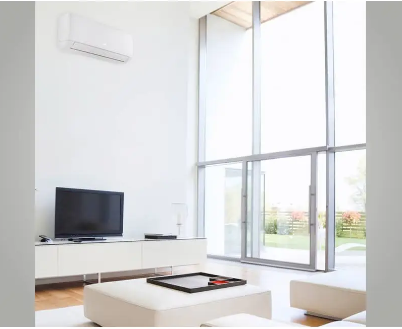 El Aire Acondicionado BAXI ANORI MONO 2 JSG70 R32 es una solución de climatización avanzada para quienes buscan potencia, eficiencia energética, bajo consumo y un alto nivel de confort durante todo el año. Diseñado con tecnología Ultra DC Inverter y gas refrigerante R32, este equipo ofrece un funcionamiento eficiente, silencioso y estable tanto en modo refrigeración como en calefacción.  La gama Baxi Anori Mono 2 R32 destaca por su diseño moderno en blanco mate, su gran alcance de impulsión de aire, sus funciones inteligentes de ahorro energético y su sistema de autolimpieza. Es una opción ideal para salones grandes, oficinas, locales, viviendas amplias o estancias donde se necesita una climatización potente y fiable.
